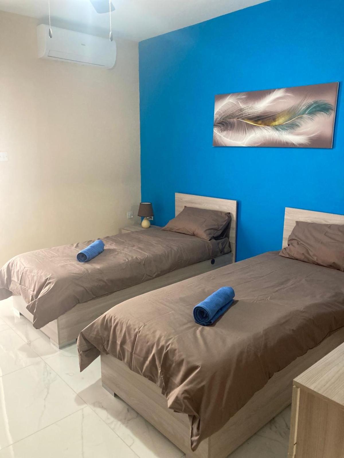 Sunrise Bay Apartments - Frontline Sea Views St. Paul's Bay Esterno foto