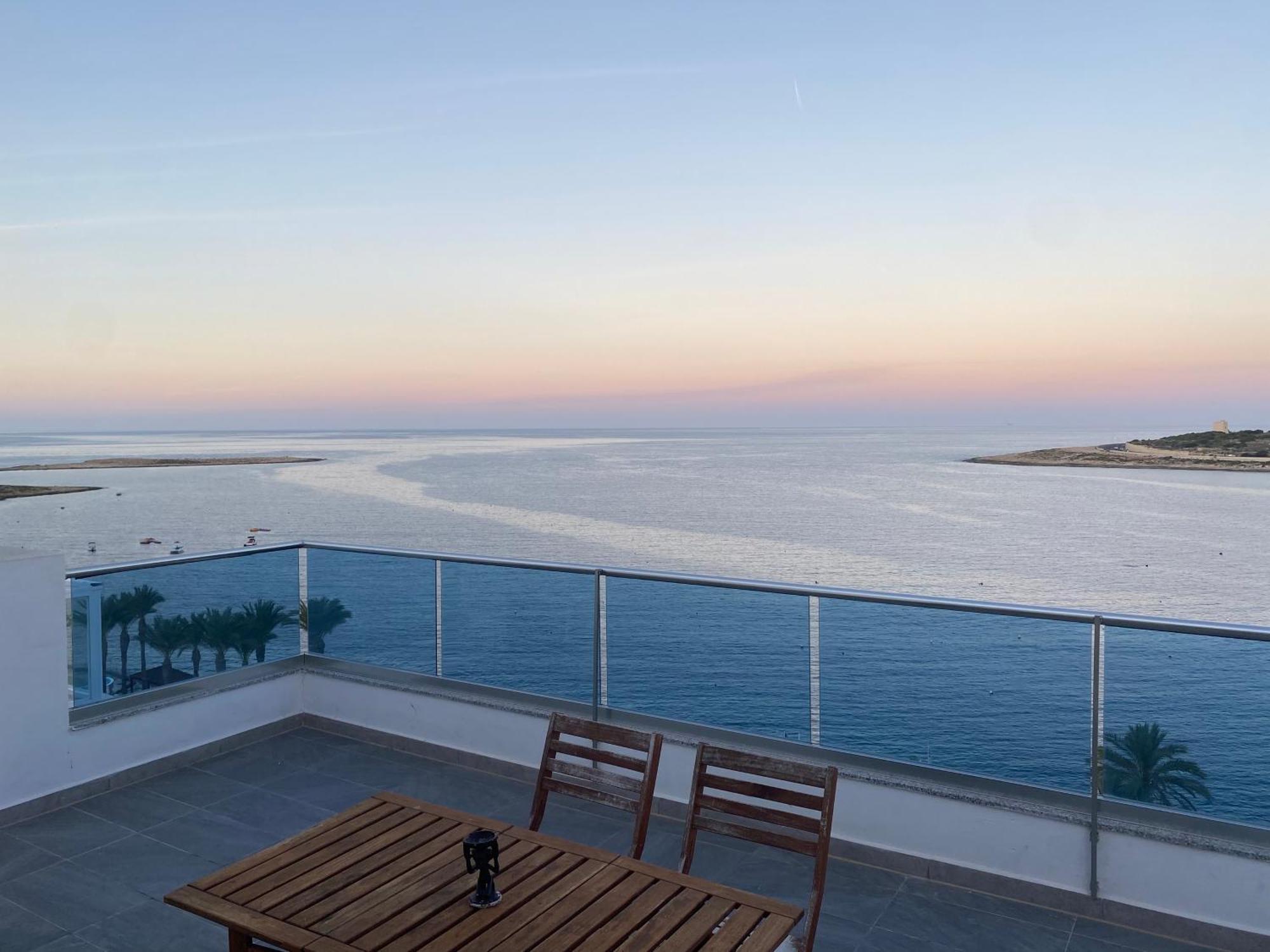 Sunrise Bay Apartments - Frontline Sea Views St. Paul's Bay Esterno foto