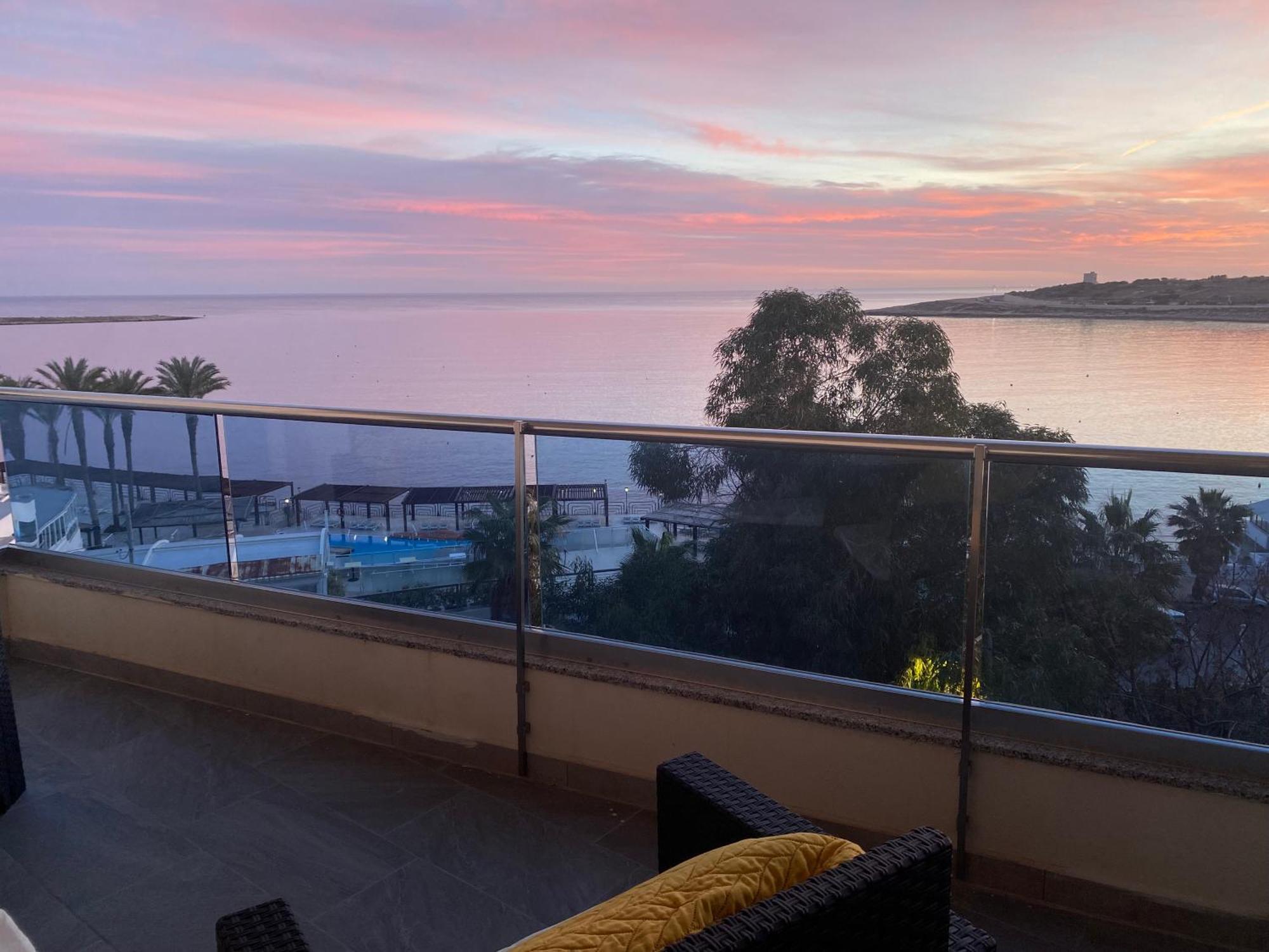 Sunrise Bay Apartments - Frontline Sea Views St. Paul's Bay Esterno foto