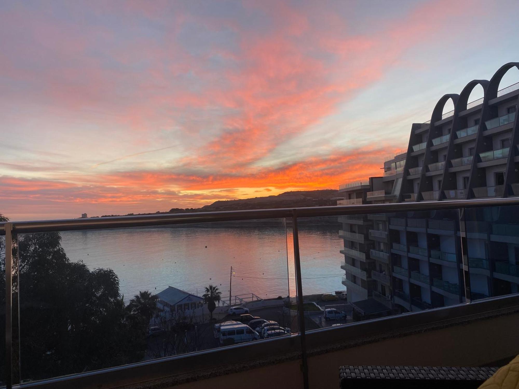 Sunrise Bay Apartments - Frontline Sea Views St. Paul's Bay Esterno foto