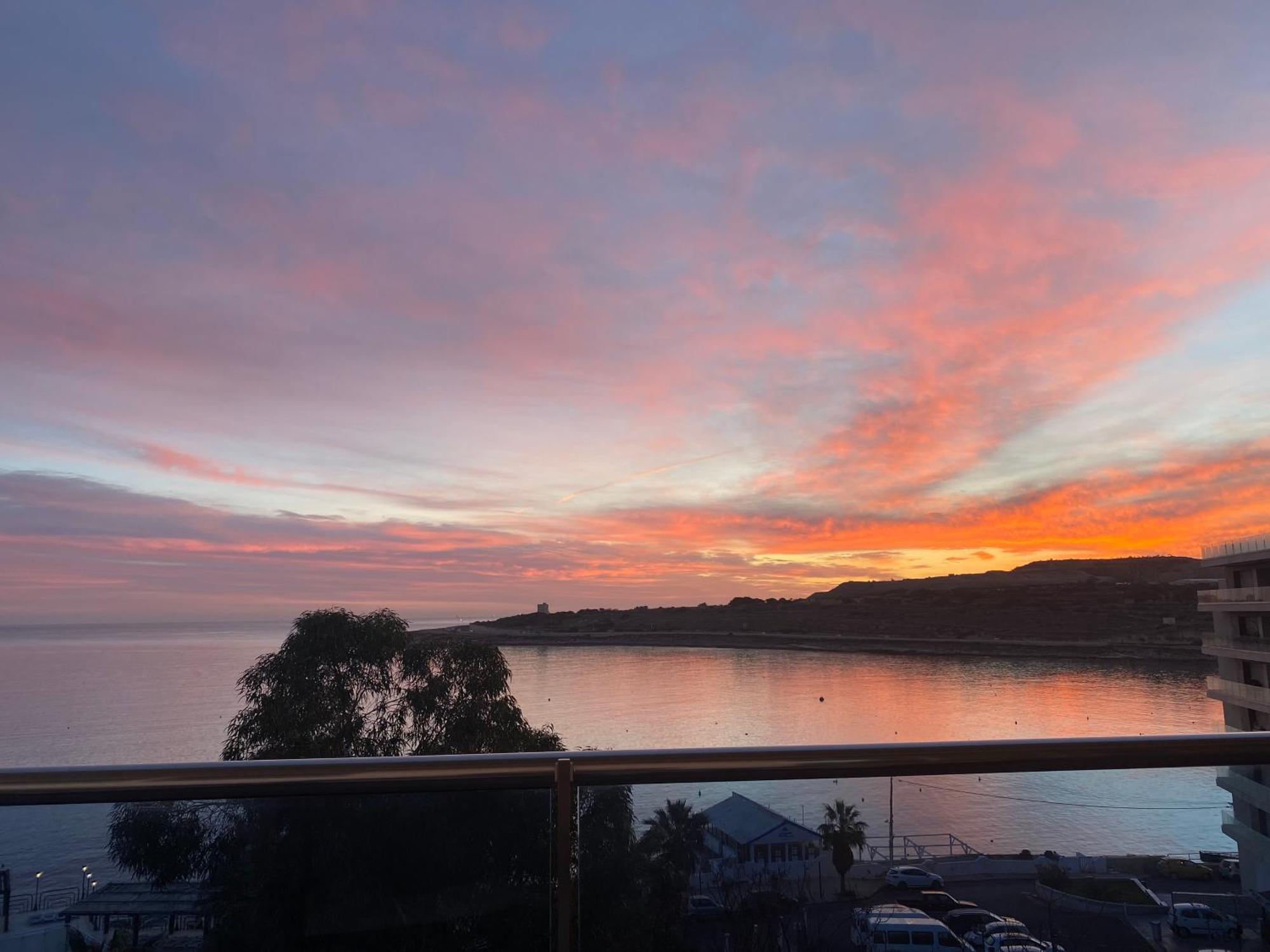 Sunrise Bay Apartments - Frontline Sea Views St. Paul's Bay Esterno foto